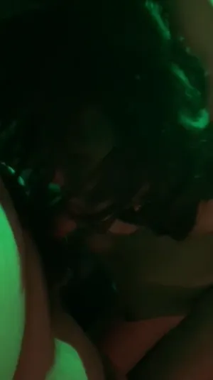 사까시영상 찍어달라는 레전드급 존예여친  한국야동 국산야동