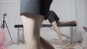 영희의 조용한 마사지샾에 방문한 야수!!  국산야동 한국야동