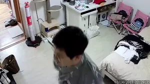 30대 초반의 귀여운 아내  한국야동 국산야동