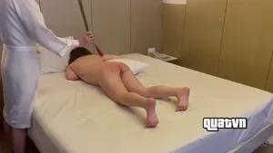몽둥이 스팽킹에 터질거 같은 엉덩이  국산야동 한국야동